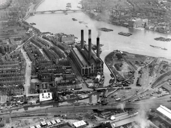 Aerial view of Lots Road Power Station and district of World's End, Chelsea in 1921
